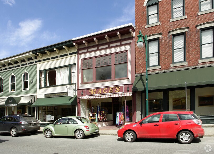 More Photos Of 367 Main St, Rockland Storefront For Sale