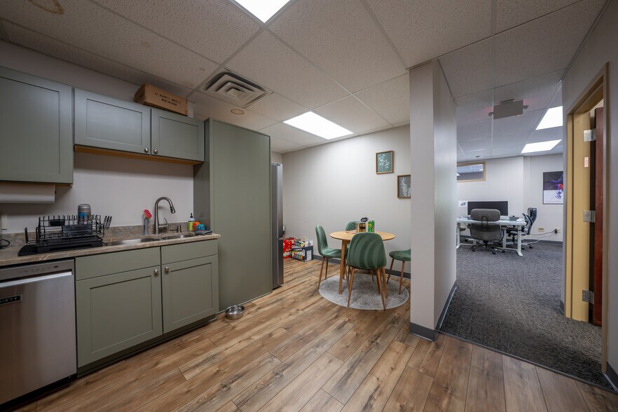 More Photos Of 55-65 W Bridge St, Dublin Storefront Retail Office For Sale