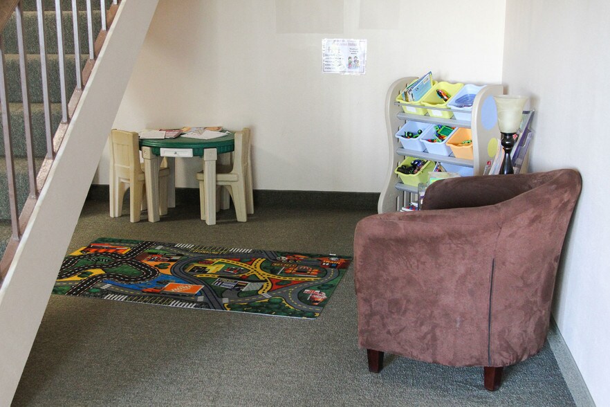 More Photos Of 1652 Greenview Dr SW, Rochester Office For Lease