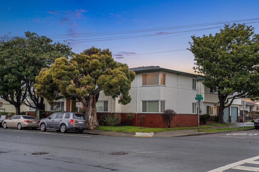 More Photos Of 3321 Barrett Ave, Richmond Apartments For Sale
