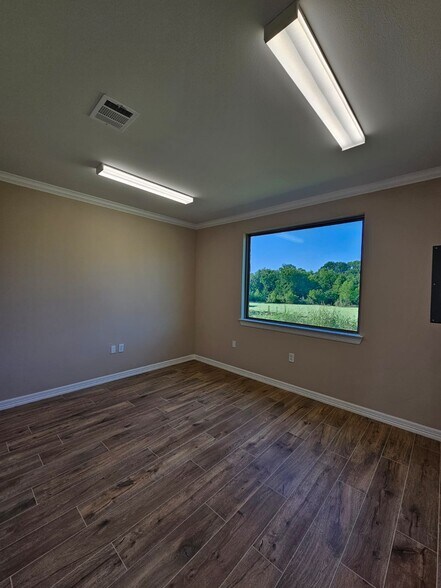 More Photos Of 7070 Knights Ct, Missouri City Medical For Sale