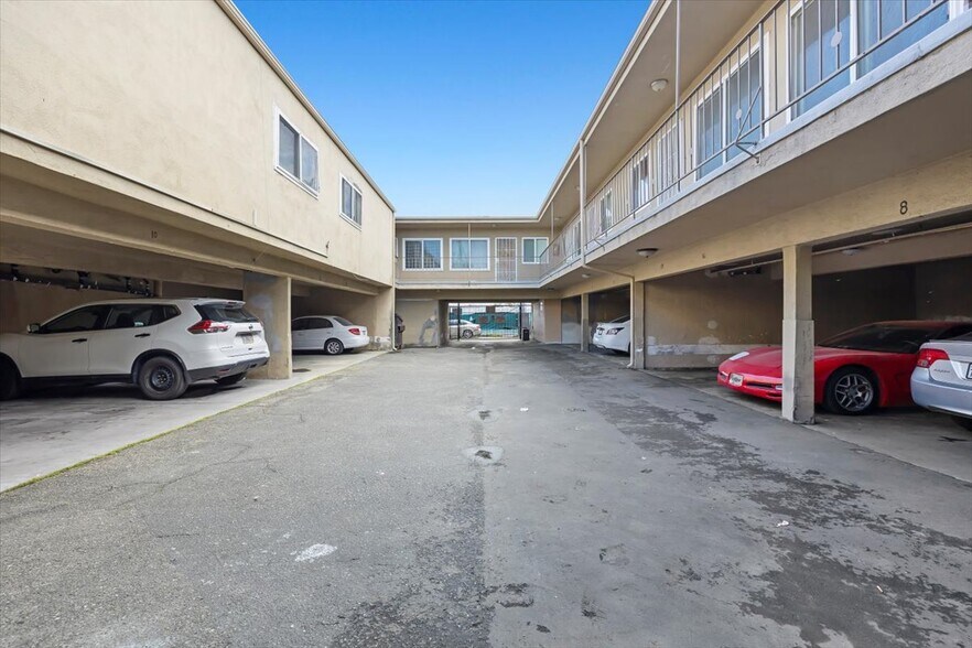 More Photos Of 10720 Burin Ave, Lennox Apartments For Sale