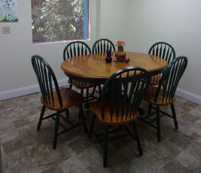 More Photos Of 12425-12427 Clock Tower Pky, Hudson Office For Sale