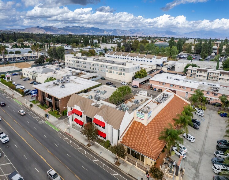 More Photos Of 9324 Reseda Blvd, Northridge Office For Lease
