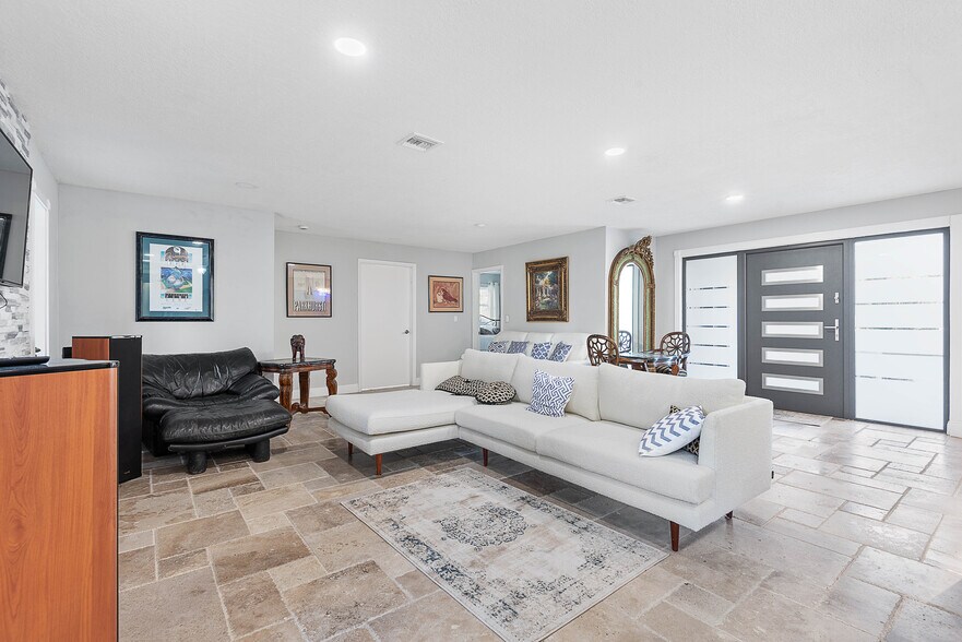 More Photos Of 5062 N Ocean Shore Blvd, Palm Coast Restaurant For Sale