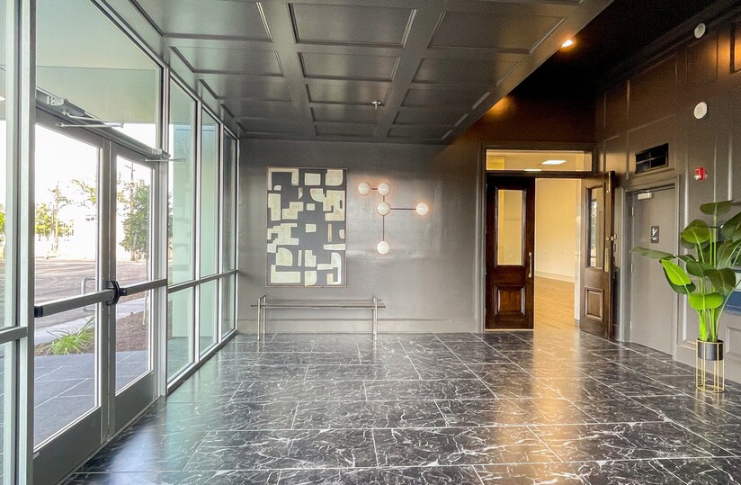 More Photos Of 5700 Florida Blvd, Baton Rouge Loft Creative Space For Sale