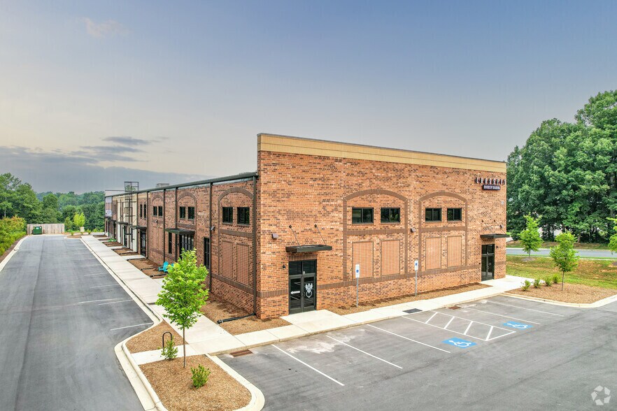 Primary Photo Of 136 Waxhaw Pky, Waxhaw Storefront Retail Office For Lease