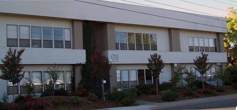 More Photos Of 4718-4740 Engle Rd, Carmichael Loft Creative Space For Lease