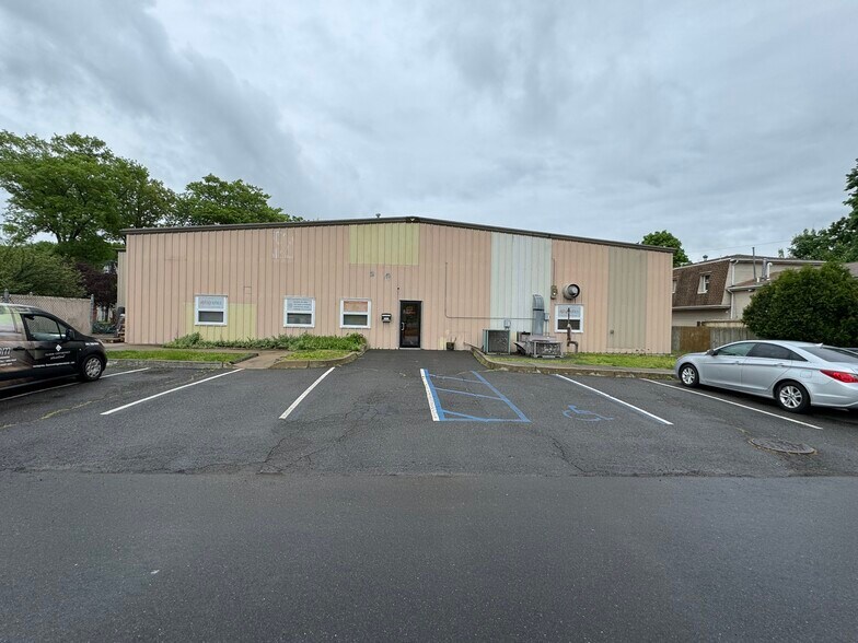 Primary Photo Of 95 Greenwood Ave, Midland Park Light Distribution For Lease