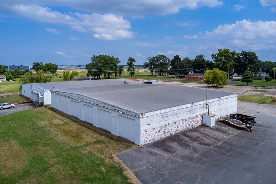 Primary Photo Of 714 Calhoun St, Little Rock Industrial For Sale