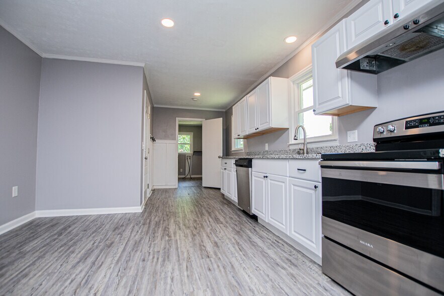 More Photos Of 2932 US-27, Buchanan Office For Sale
