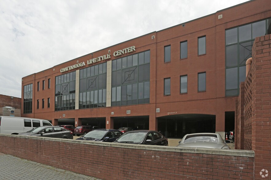 More Photos Of 325 Market St, Chattanooga Medical For Lease