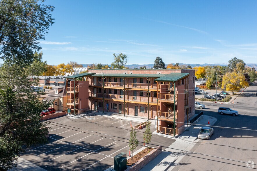 More Photos Of 3800 S Broadway, Englewood Apartments For Lease