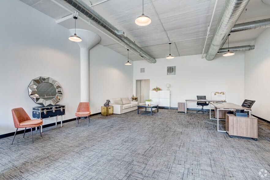 More Photos Of 3520 S Morgan St, Chicago Loft Creative Space For Lease