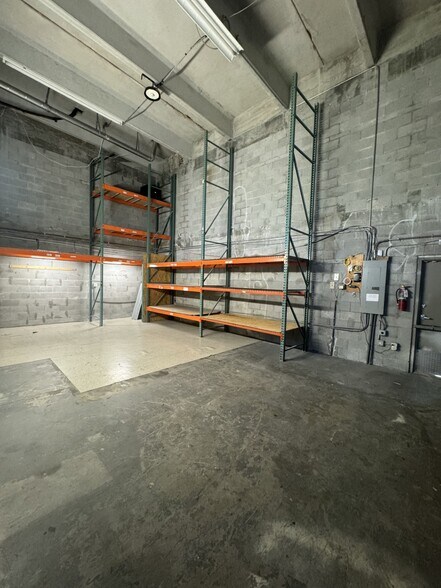 More Photos Of 5745-5759 NW 151st St, Miami Lakes Light Distribution For Lease