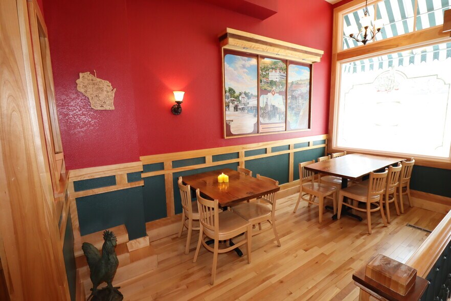 More Photos Of 250 Rittenhouse Ave, Bayfield Restaurant For Sale