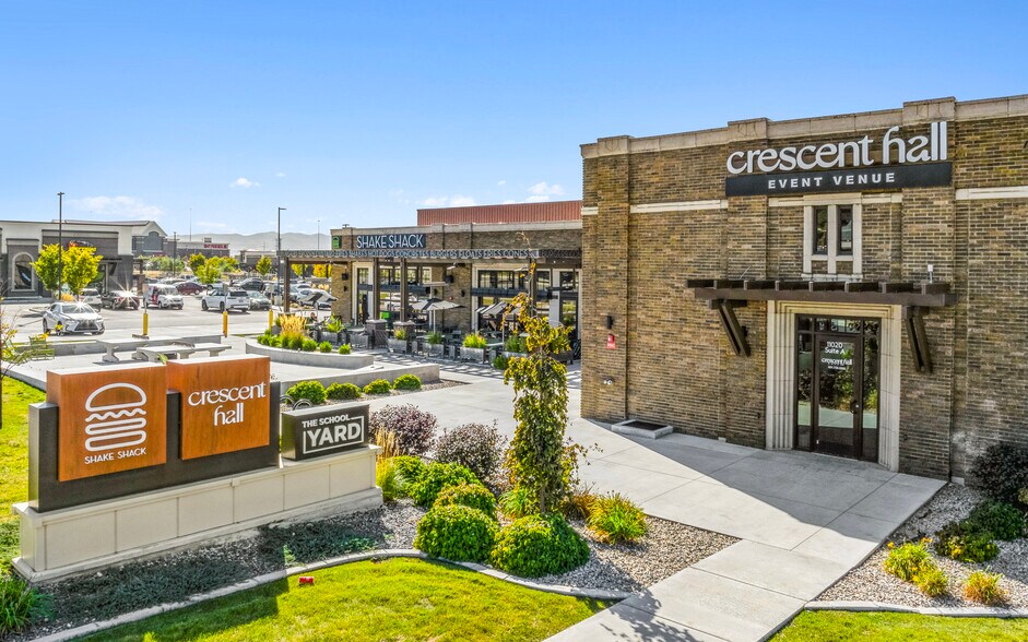 More Photos Of 11020 S State St, Sandy Restaurant For Sale