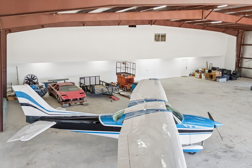 More Photos Of 930 Aviator Dr, Fort Worth Specialty For Sale