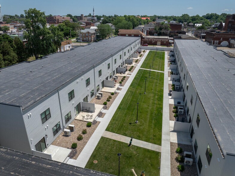 More Photos Of 201 S 8th St, Quincy Apartments For Sale