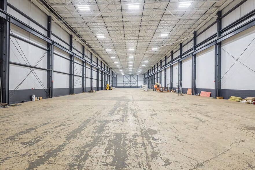 More Photos Of 1537 Grafton Rd, Millbury Warehouse For Lease