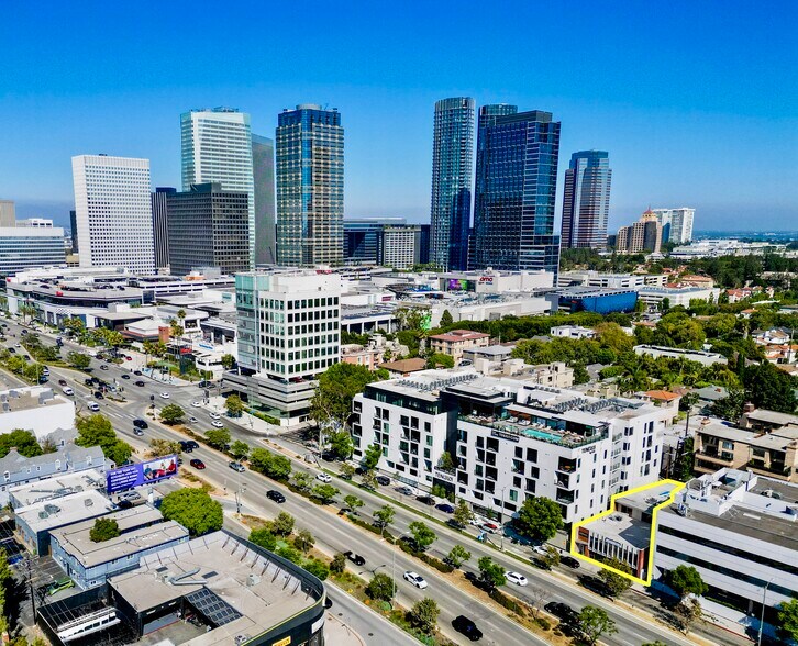 More Photos Of 10340 Santa Monica Blvd, Los Angeles Loft Creative Space For Lease