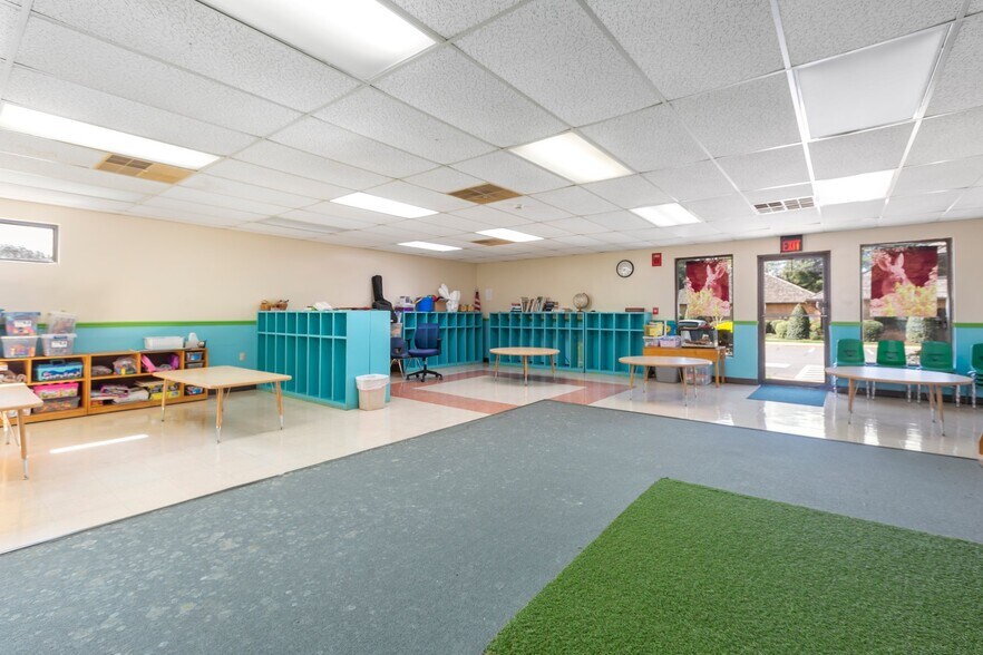 More Photos Of 415-416 Chatham Heights Rd, Fredericksburg Medical For Sale