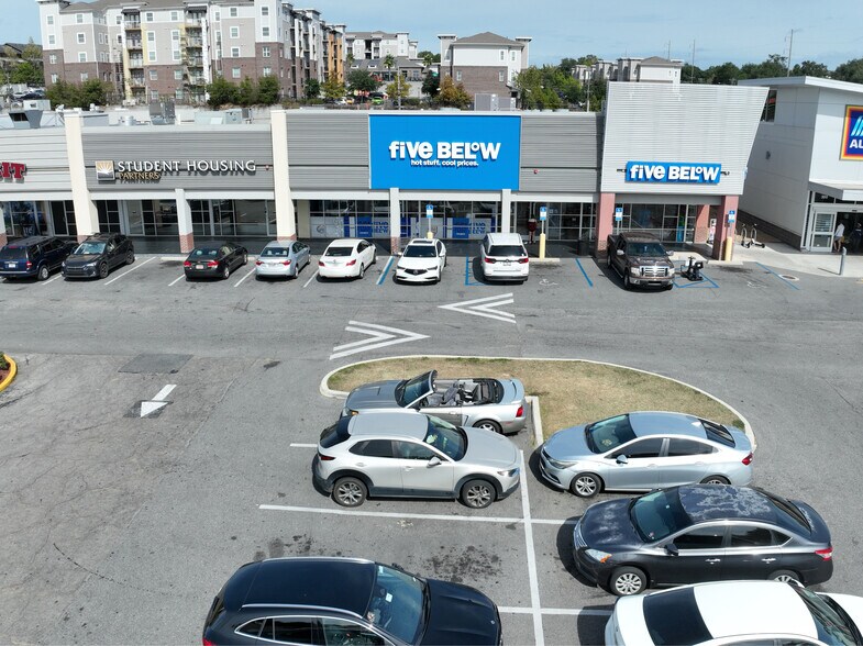 More Photos Of 2020 W Pensacola St, Tallahassee Storefront For Lease