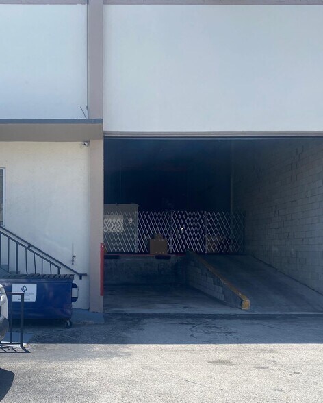More Photos Of 8292-8320 NW 14th St, Doral Warehouse For Lease
