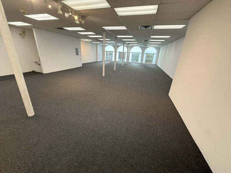 More Photos Of 541 Main St, New Rochelle Office For Lease