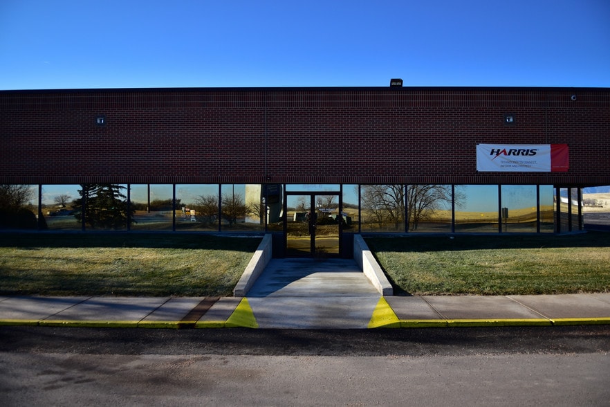 More Photos Of 8955 Drennan Rd, Colorado Springs Flex For Sale