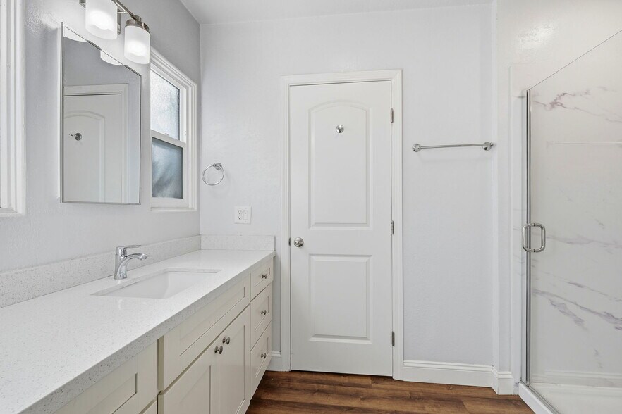 More Photos Of 704 Broadway, Santa Cruz Multifamily For Sale