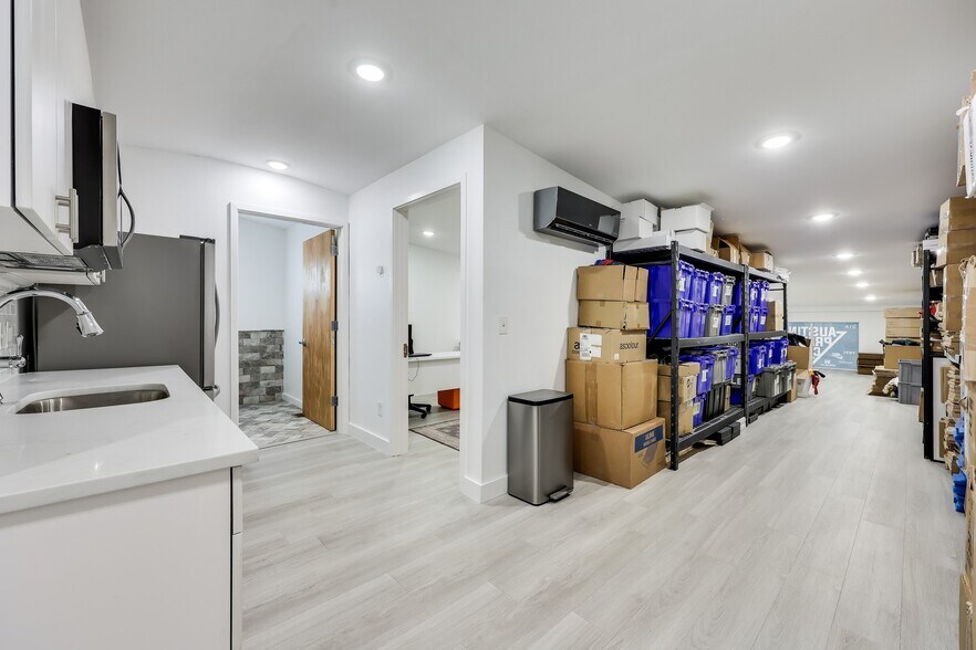 More Photos Of 2000 Windy Ter, Cedar Park Warehouse For Sale