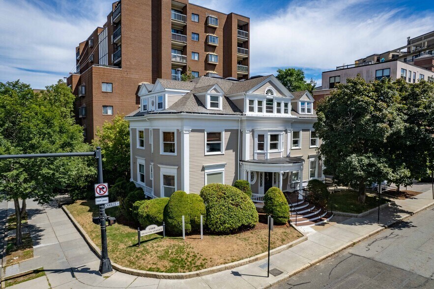 More Photos Of 1269 Beacon St, Brookline Medical For Lease