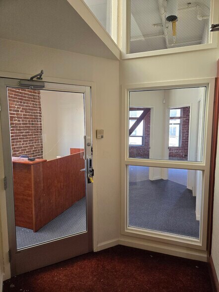 More Photos Of 1242 Market St, San Francisco Loft Creative Space For Lease
