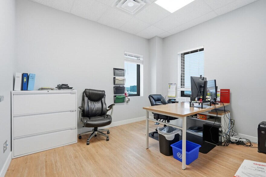 More Photos Of 224 Robot St, Vars Warehouse For Sale