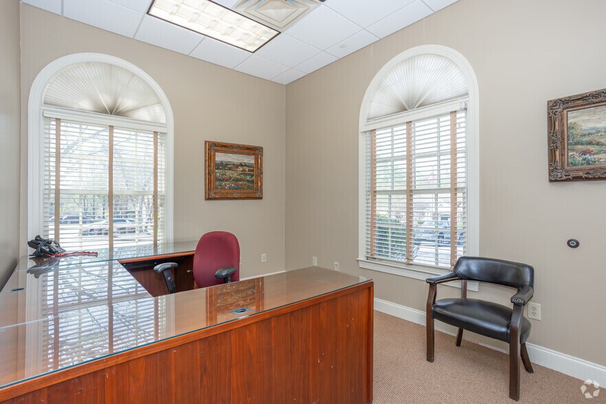 More Photos Of 2421 Brookstone Centre Pky, Columbus Medical For Sale