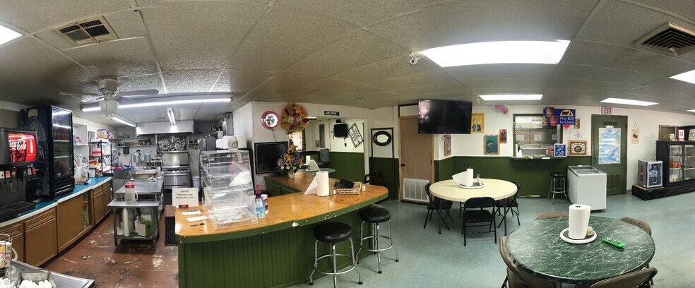 More Photos Of 18698 FM 1751, Bronson Freestanding For Sale