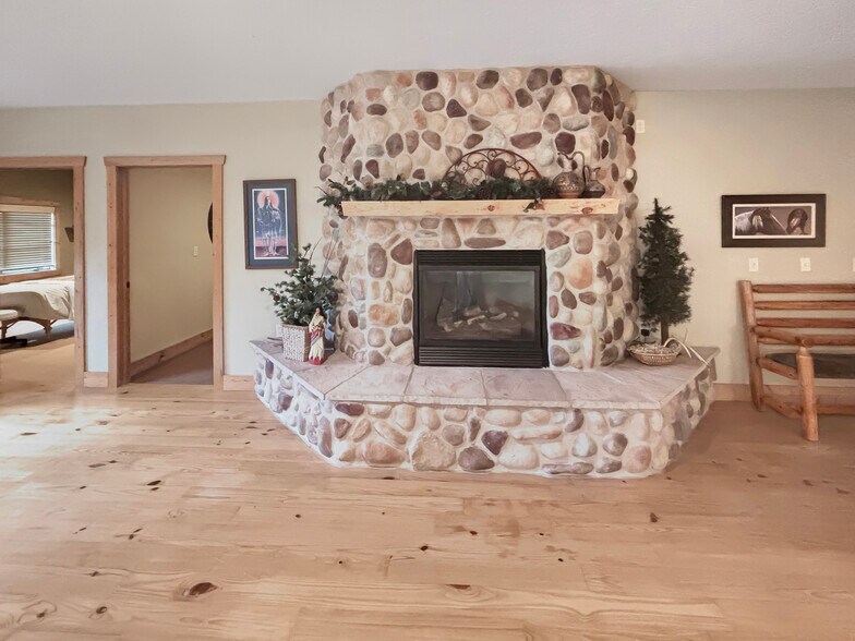 More Photos Of 3899 Old Highway Rd, Sturgeon Bay Storefront Retail Residential For Sale