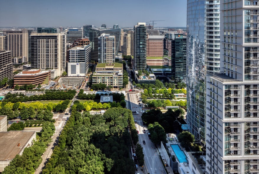 More Photos Of 2001 Ross Ave, Dallas Office For Lease