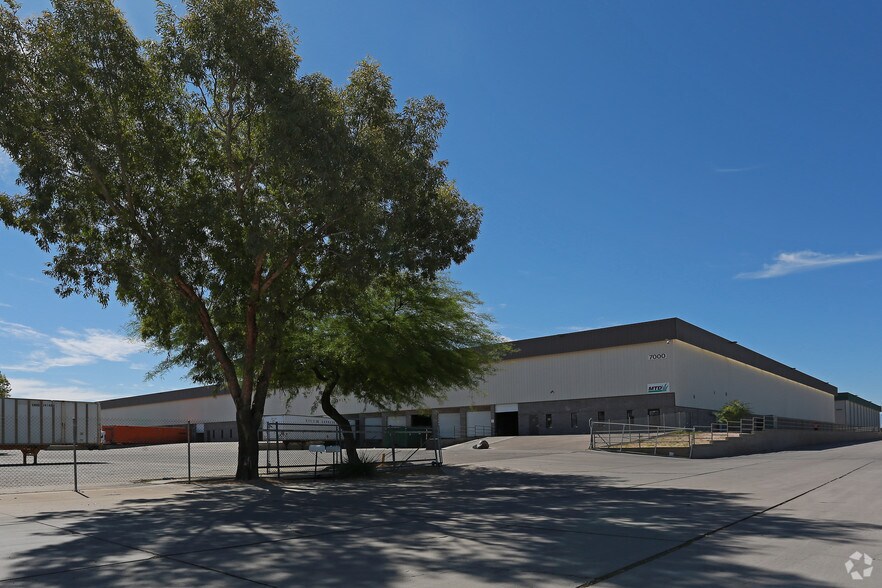More Photos Of 7000 E Century Park Dr, Tucson Distribution For Lease
