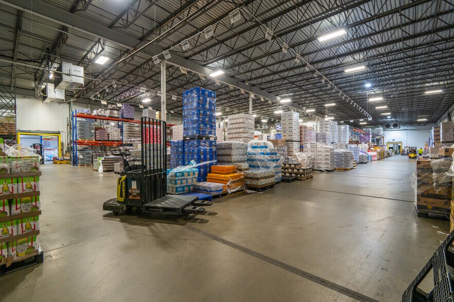 More Photos Of 13255 Centech Rd, Omaha Distribution For Sale