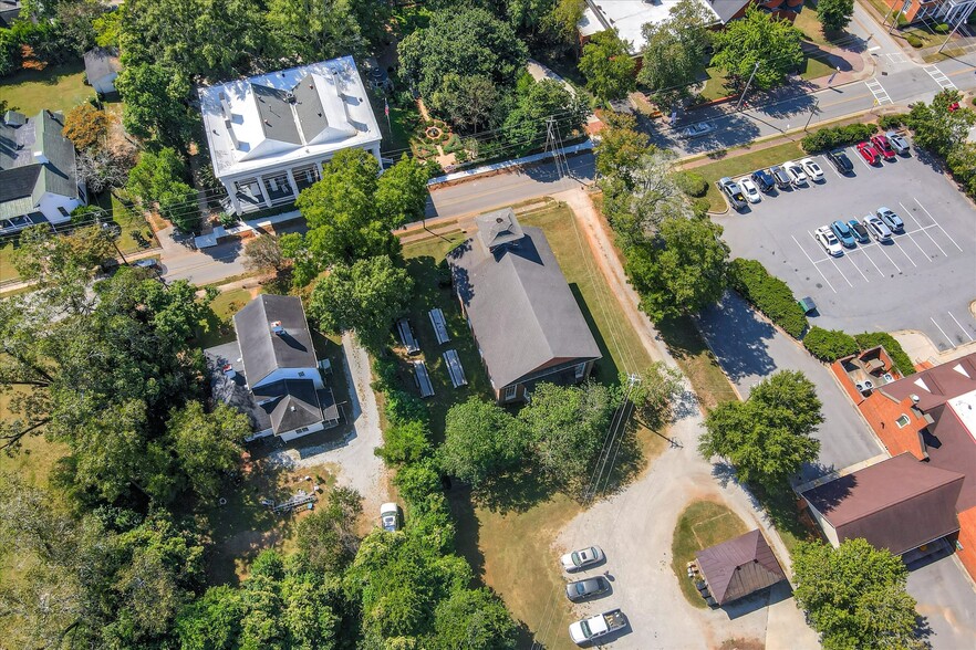 More Photos Of 205 E Liberty St, Washington Religious Facility For Sale