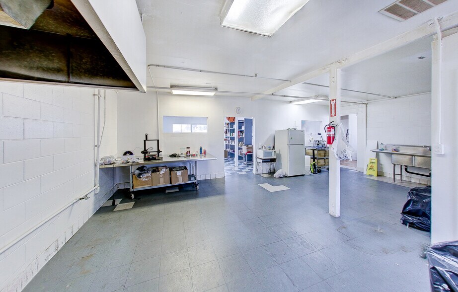 More Photos Of , Pico Rivera General Retail For Sale