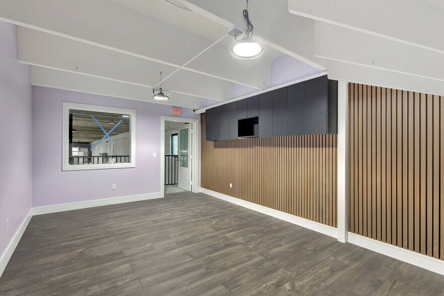 More Photos Of 7030 N Haverhill Rd, Riviera Beach Warehouse For Sale