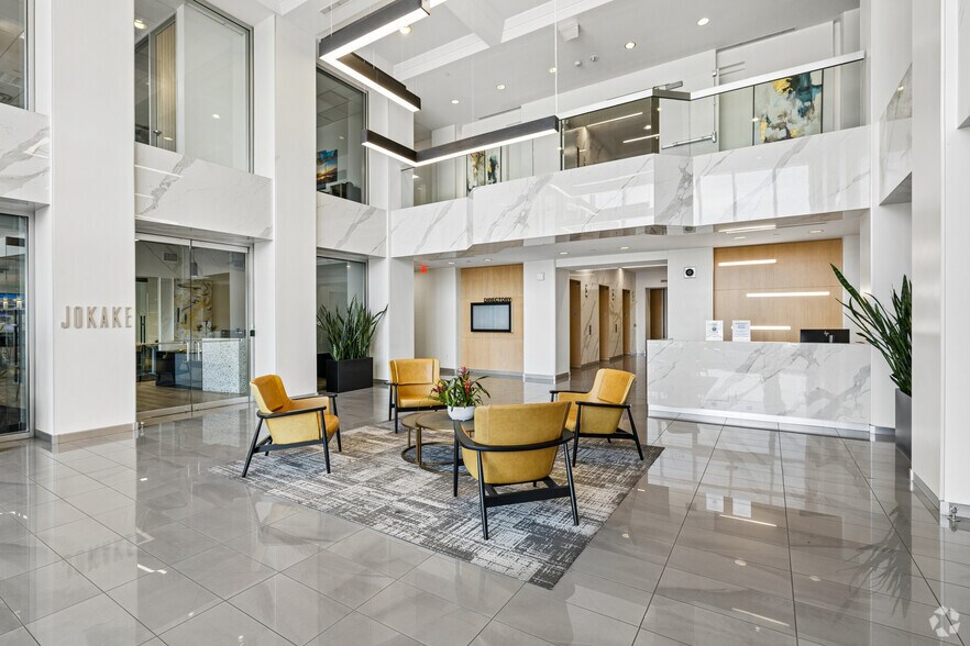 More Photos Of 2415 E Camelback Rd, Phoenix Coworking Space