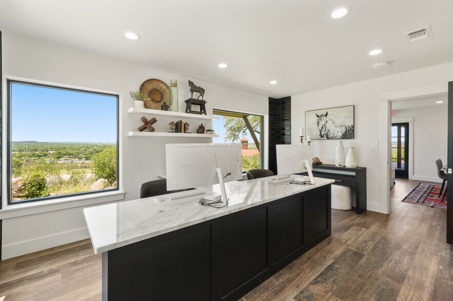 More Photos Of 602 Steve Hawkins Pky, Marble Falls Storefront Retail Office For Sale