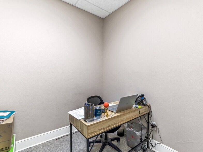 More Photos Of 456 Park Grove Dr, Katy Medical For Lease