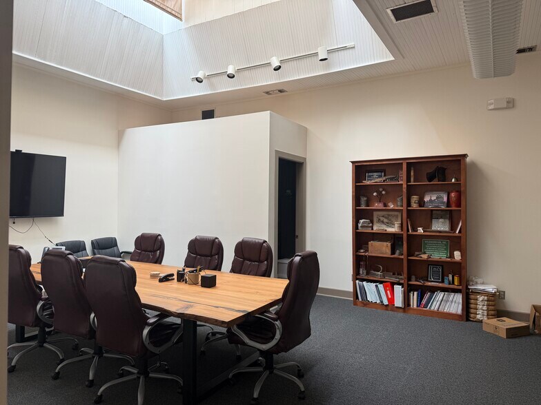 More Photos Of 101 W Front Street, Greenwood Office For Sale
