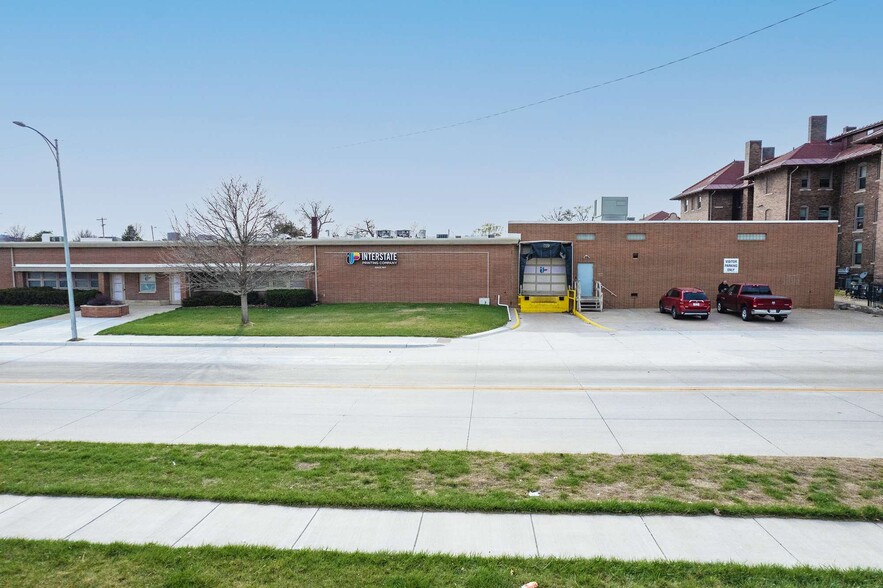 More Photos Of 2002 N 16th St, Omaha Manufacturing For Sale