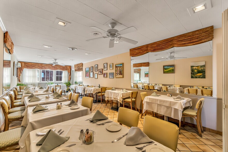 More Photos Of 50-52 E Main St, Torrington Restaurant For Lease